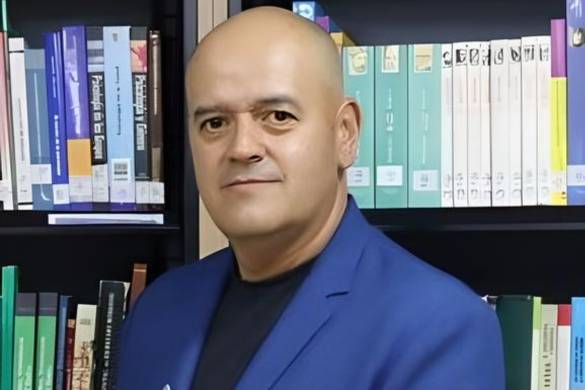  El Ministerio de Educación Nacional reconoce el libro de Fabián Jaimes Lara, director del Programa de Publicidad y Mercadeo de la San Martín.
