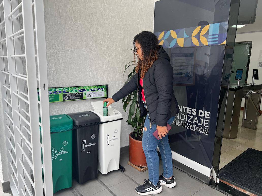 Conocer, clasificar, actuar: el poder de entender los plásticos que usamos